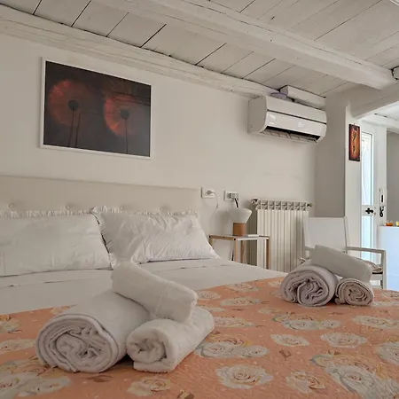 Casa Spatola - *